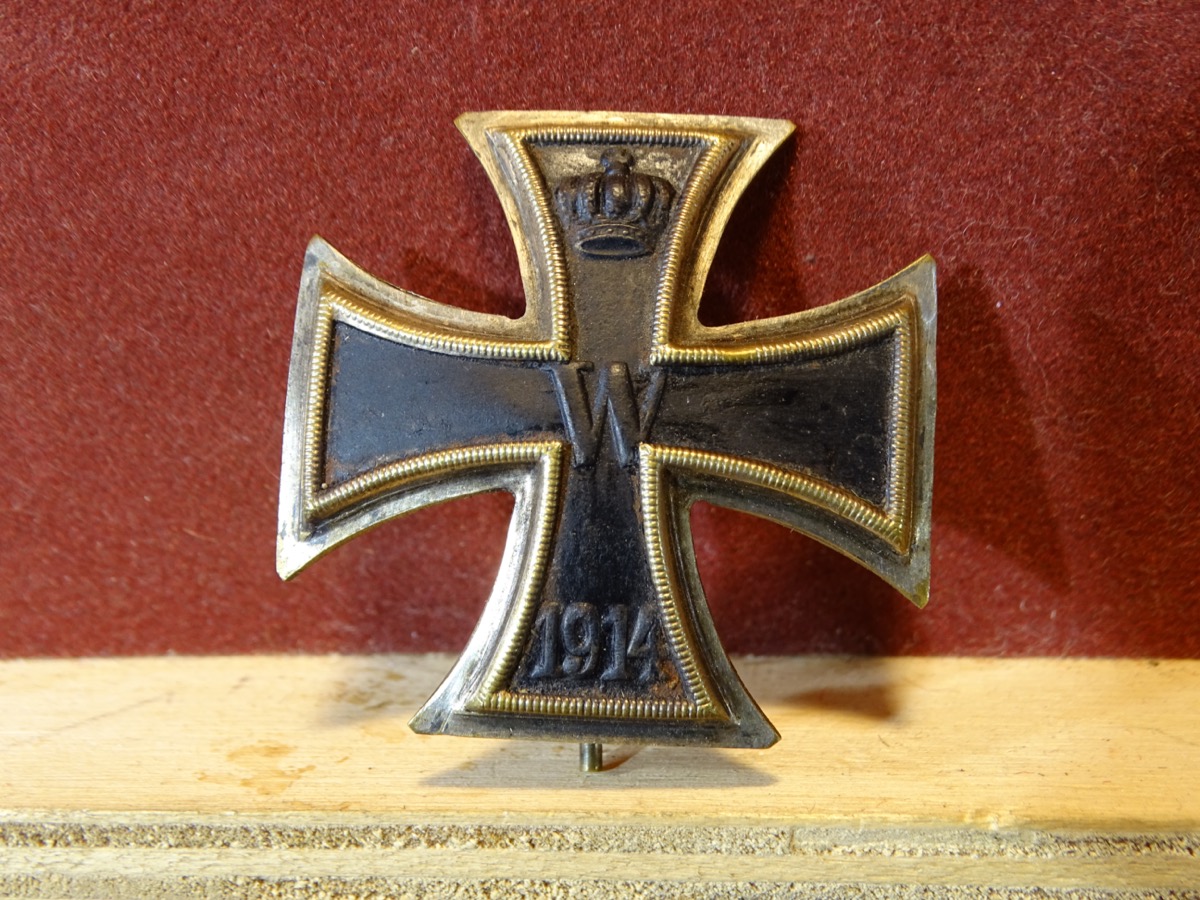 Eisernes Kreuz 1. Klasse 1914, magnetischer Eisenkern mit ca. 95% Schwärzung, gewölbt
