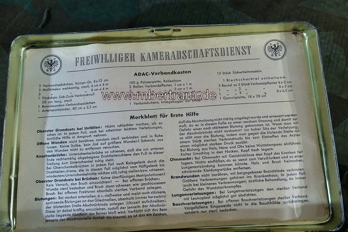 ADAC PKW Verbandkasten 50er / 60er Jahre mit Inhalt