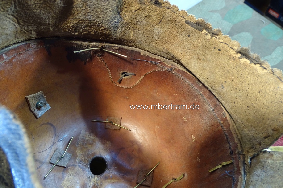 20432-12 Baden Pickelhaube für einen Unteroffizier im Dragoner-Regimenter 20 bzw. 21 oder 22