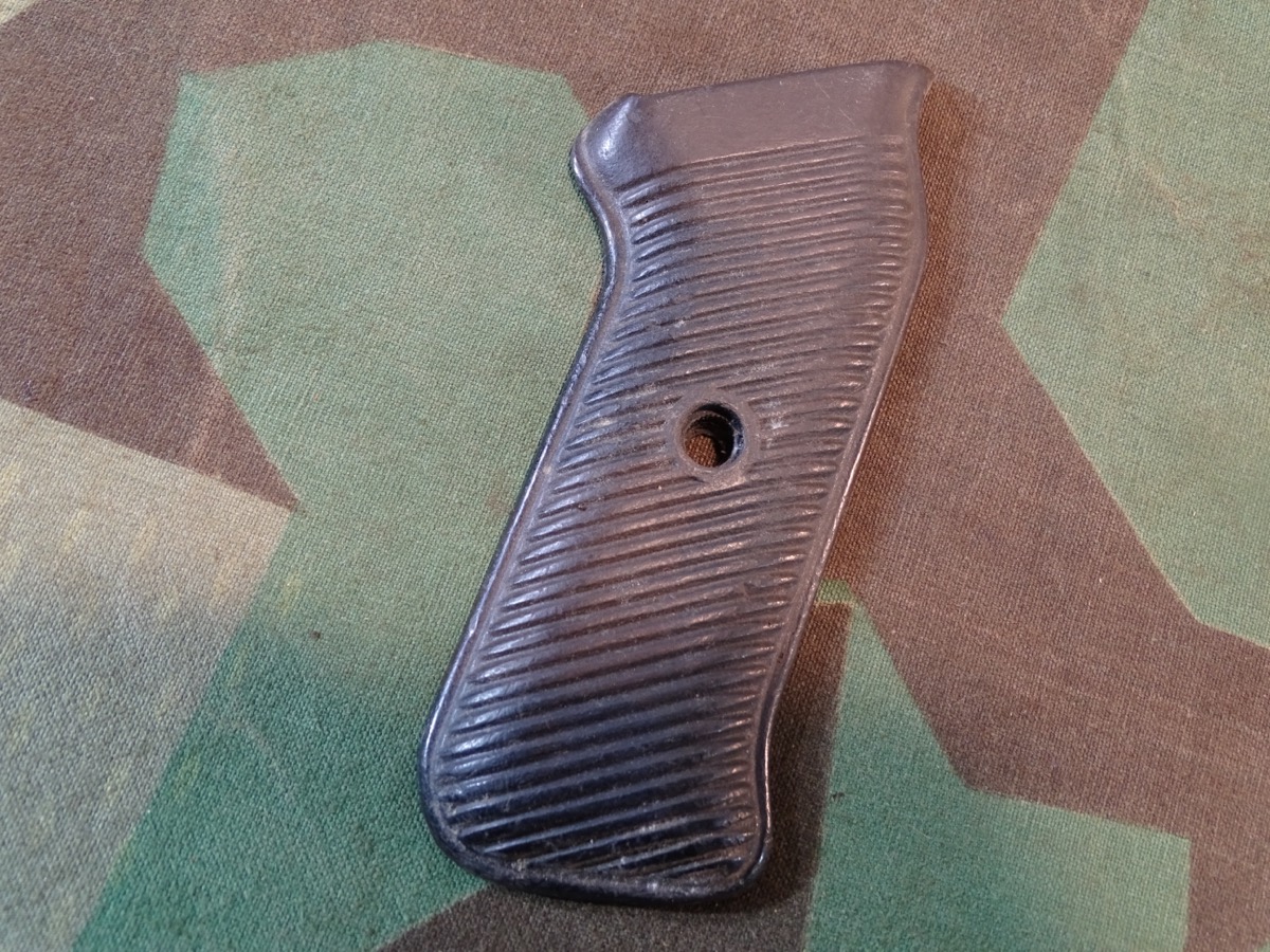 Replik : Einzel Griffschale für MP 40 Wehrmacht Top Fertigung