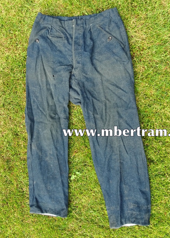 Wehrmachts Feldhose M 40, blau gefärbt