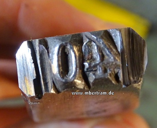 Alte Jahreszahl "40 "Schlagstempel für Metall, Zahlenhöhe ca.  5mm