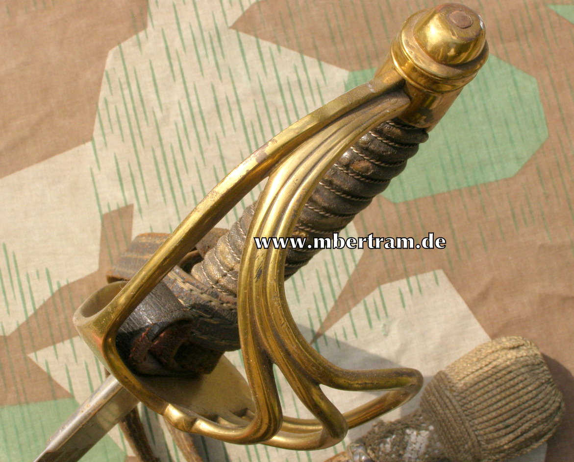 10304-23 Extra-Kürassier-Degen M 1854 -Klingenätzung, Portepee.