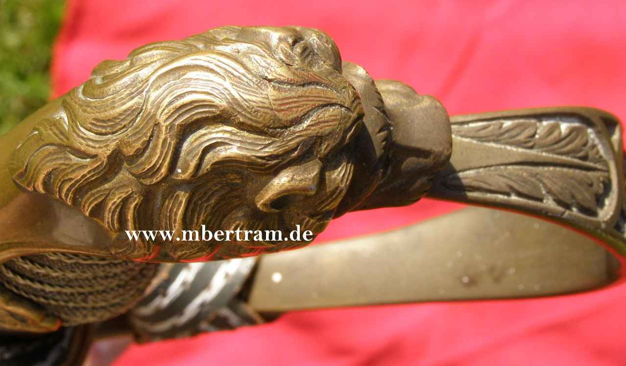 10384-23 Infanterie Offizierssäbel, Löwenkopfgriff, gekreuzte Säbel
