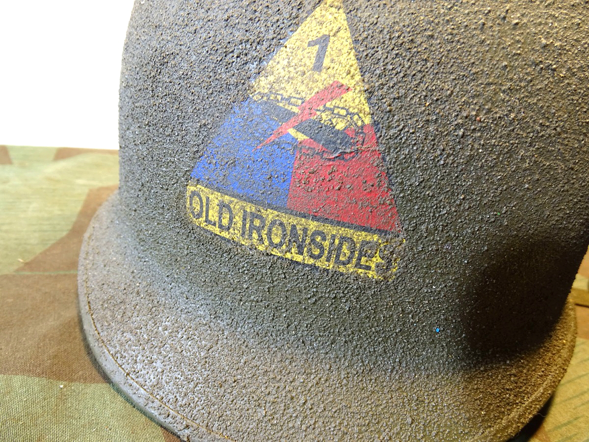 US Stahlhelm 2. Weltkrieg Modell  1944. "Old Ironsides" neu lackiert. 