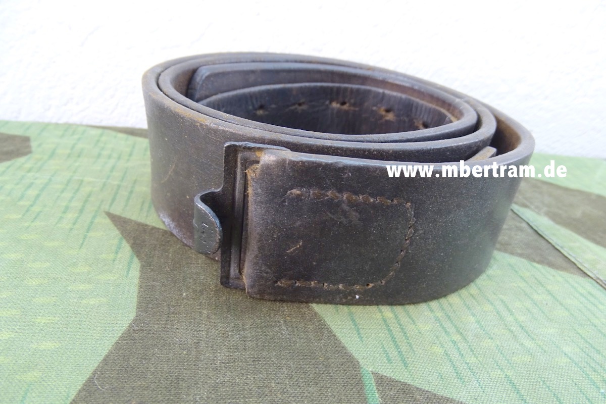 Wehrmacht Koppelriemen Mannschaften,  schwarzes Leder, Länge 100 cm, 1941