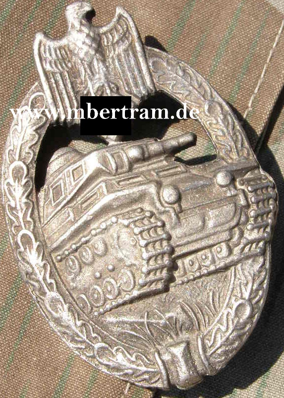 Replik: Panzerkampfabzeichen in Silber. "AS im Dreieck"
