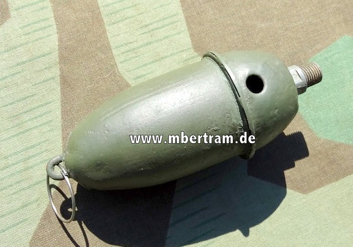 Deutsche  Wehrmachts Deko Nebel Eier Handgranate 42 mit Zündschraube