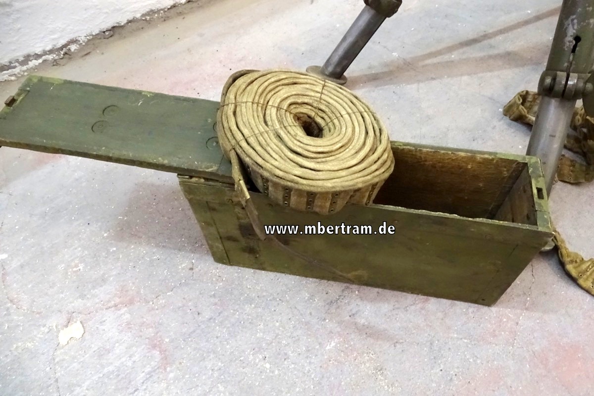 13015-17 Deko MG Schwarzlose 07/12, 1. Weltkrieg mit Lader und 2 Gurtkästen, Selten !
