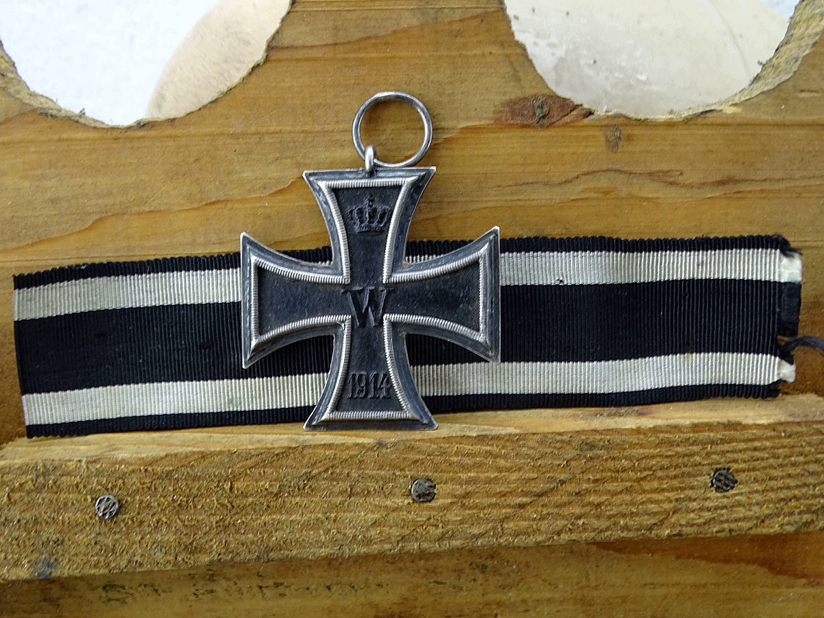 Eisernes Kreuz 2. Klasse 1914, Eisenkern noch komplett geschwärzt