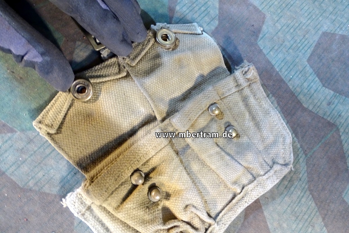 Pair WWII BRITISH P37 WEB 2 POCKET AMMO POUCHES