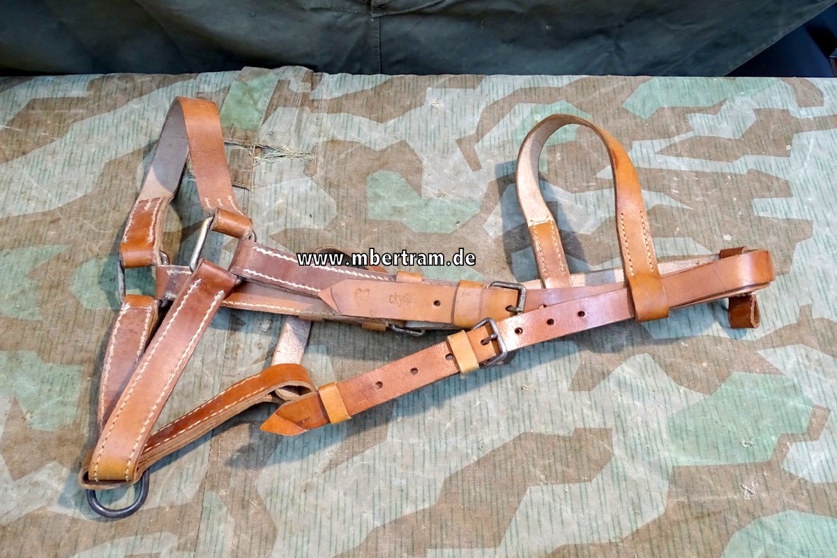 Zaumzeug Wehrmacht Kavallerie Hst. Code : "cky 44" , WaA