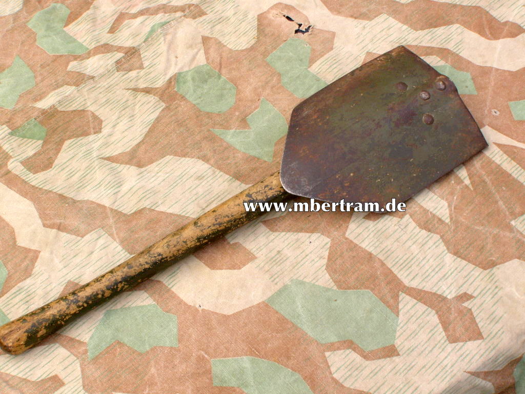 US Klappspaten 2. Weltkrieg, M 43, Hst.: " US, AMES, 1945"