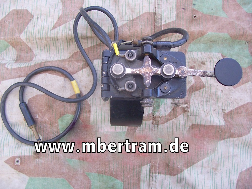 Luftwaffe Morsetaste mit Beinclip