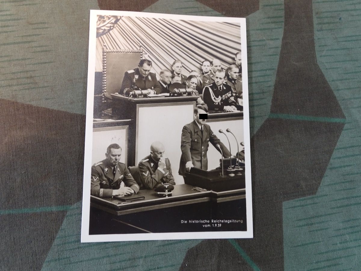 Propaganda Postkarte mit Hitler, Göring " Die historische Reichstagssitzung vom 1.9.39" 