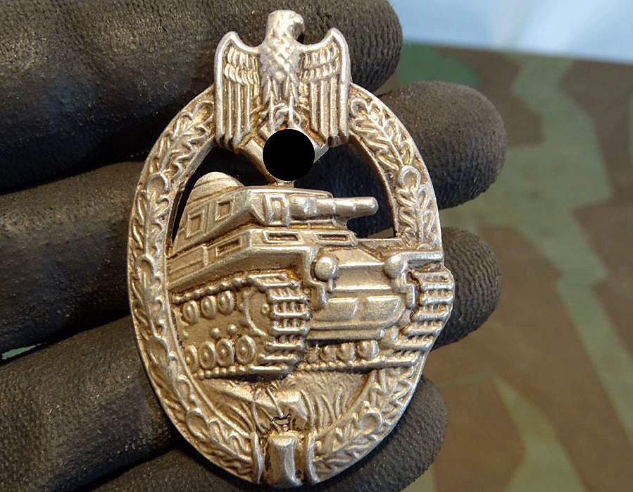 Replik: Panzerkampfabzeichen des Heeres in silber, Herstellermarke AS im Dreieck ( Adolf Scholze ) 
