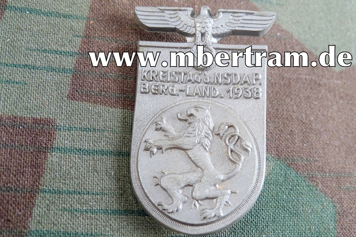 Treffabzeichen " Kreistag der NSDAP bergisch Land 1938", Kunststoffabzeichen