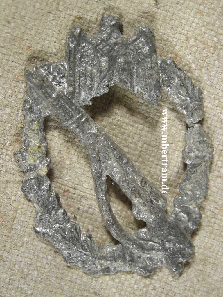 Infanterie Sturmabzeichen, Silber, Bodenfund, o.Nadel, o.HK.