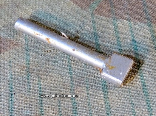 MG 42 oder MG 42/53 Verschlussteil :  (T Stück) Auswerfer