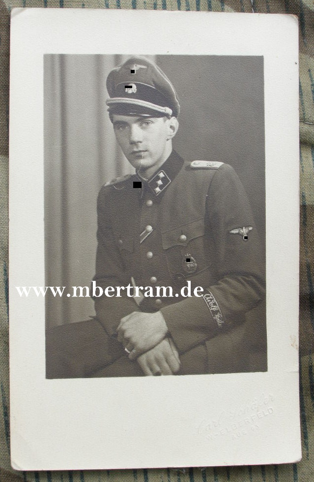 Portraitfoto Untersturmführer der Leibstandarte LAH