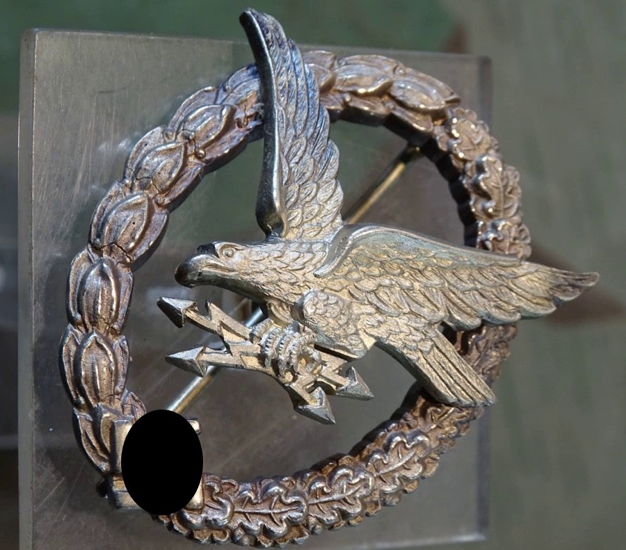 Fliegerschützen Abzeichen der Luftwaffe Imme & Sohn Berlin, Buntmetall. 