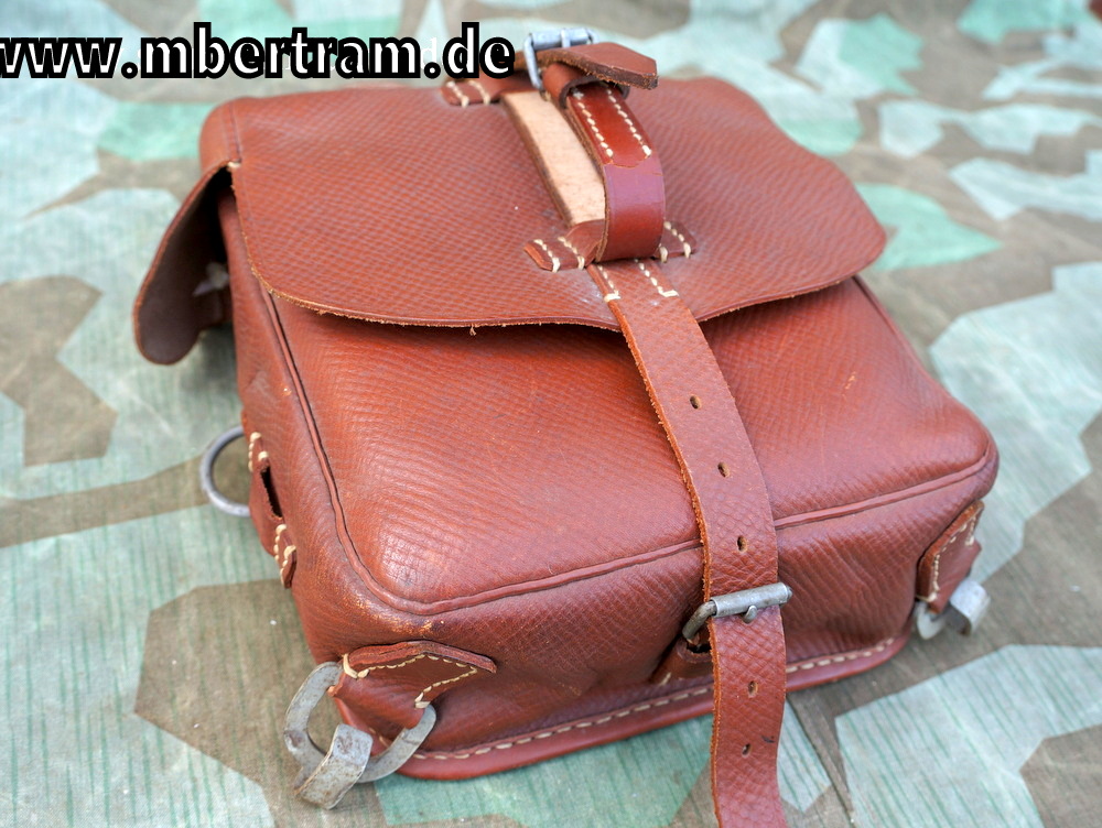 Wehrmacht Kavallerie Packtasche 40 mit Halterung "gjl- Lago Wuppertal 1941"