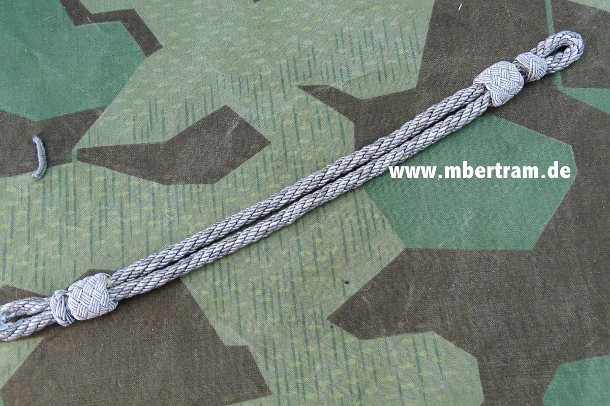 Wehrmacht Mützenkordel für die Offizierschirmmmütze Metallgepinst, 33cm