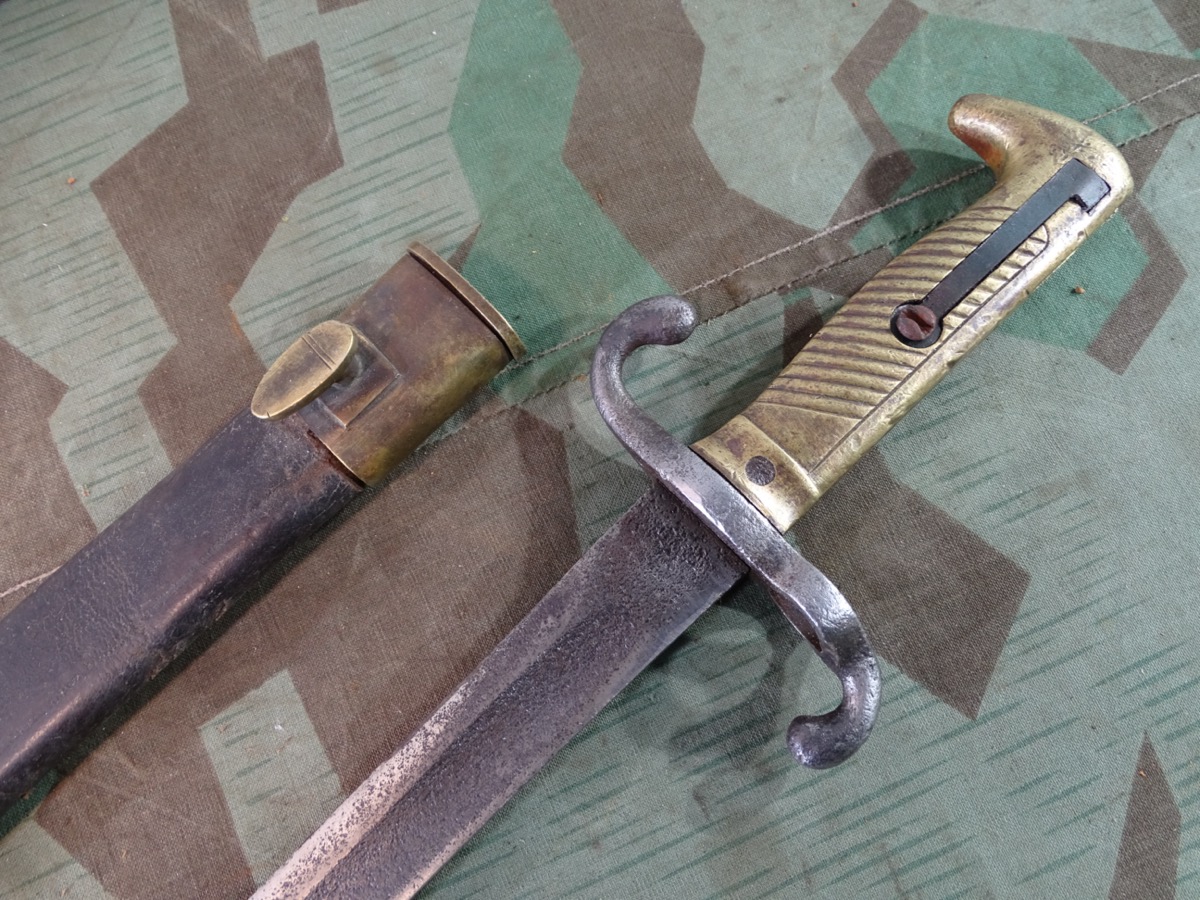 Preussisches Seitengewehr SG 71, Messinggriff, Lederscheide, 13. R.E. 2. 191