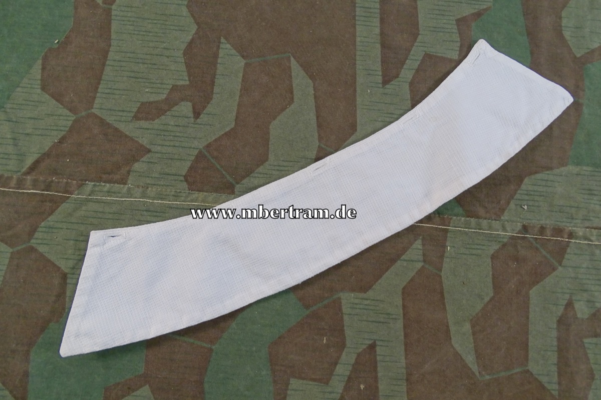 Kragen zu Krankenschwesterntracht, ggf. 40er Jahre. Ca. 36x8cm, Gewaffelter Stoff