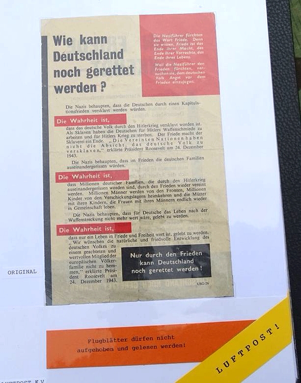 Ordner mit Allierten Abwurf Propaganda Flugblättern des 2. Weltkriegs, 17 Original, 10 Kopie Ordner mit Allierten Abwurf Propaganda Flugblättern des 2. Weltkriegs, 17 Original, 10 Kopie