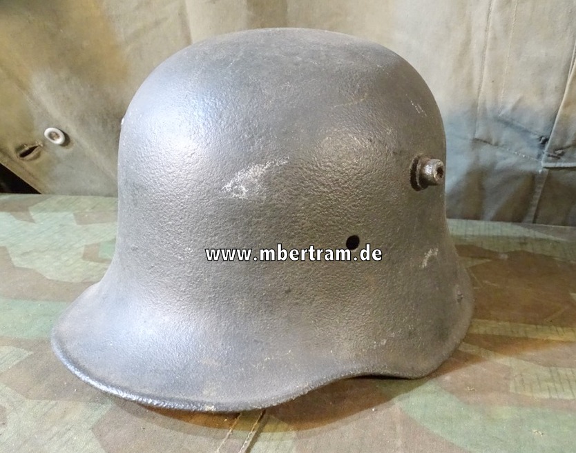 Stahlhelm 1. Weltkrieg M 16, Helmglocke ohne Innenleben