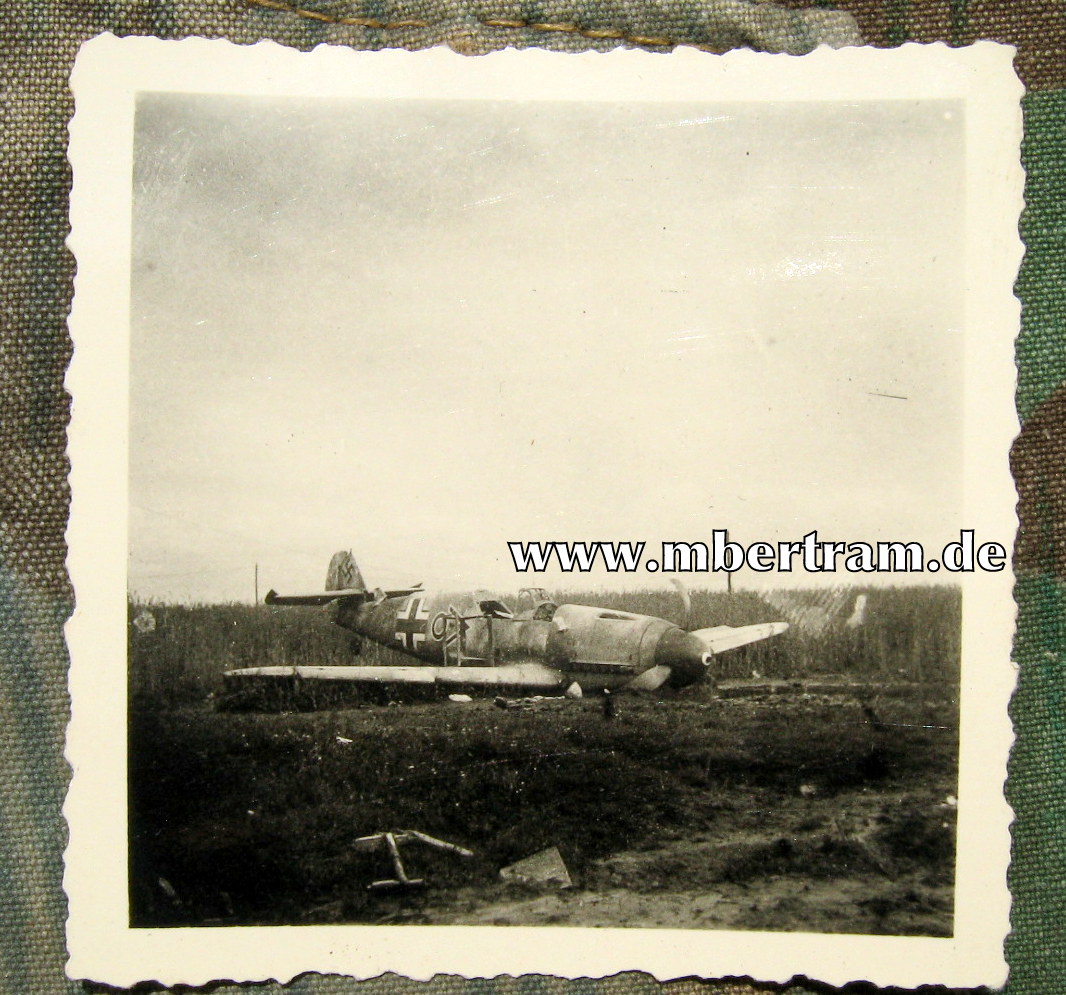Foto notgelandete Messerschmitt Me 109, Ostfront