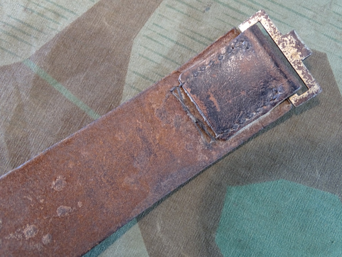 Koppelriemen, vernickelte Eisen Schließe für 1. Weltkrieg, Weimar, SA, NSKK, HJ, SS, ca. 110 cm Koppelriemen, vernickelte Eisen Schließe für 1. Weltkrieg, Weimar, SA, NSKK, HJ, SS, ca. 110 cm