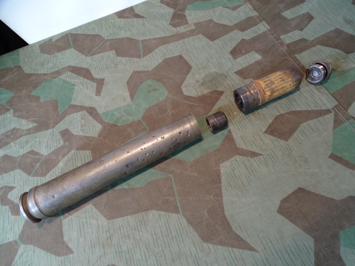 3,7 cm Flak Deko Spreng Patrone, Eisenhülse, Geschoss mit Resten v. Originalfarbe, Leuchtspurhülse