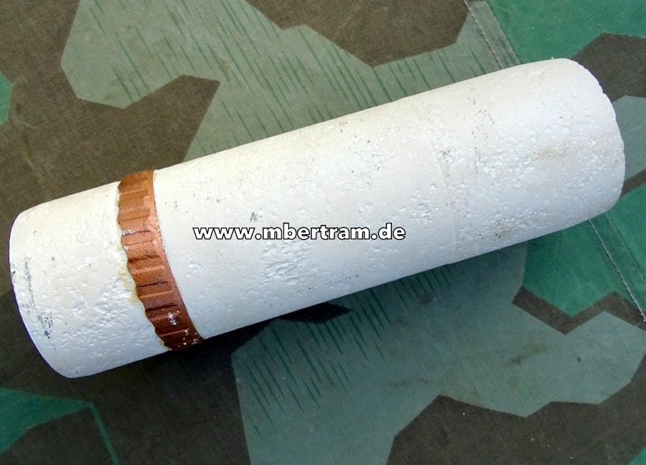 Französisches 75 mm Schrapnell Geschoss mit Kupfer Führungsring. 1. Weltkrieg