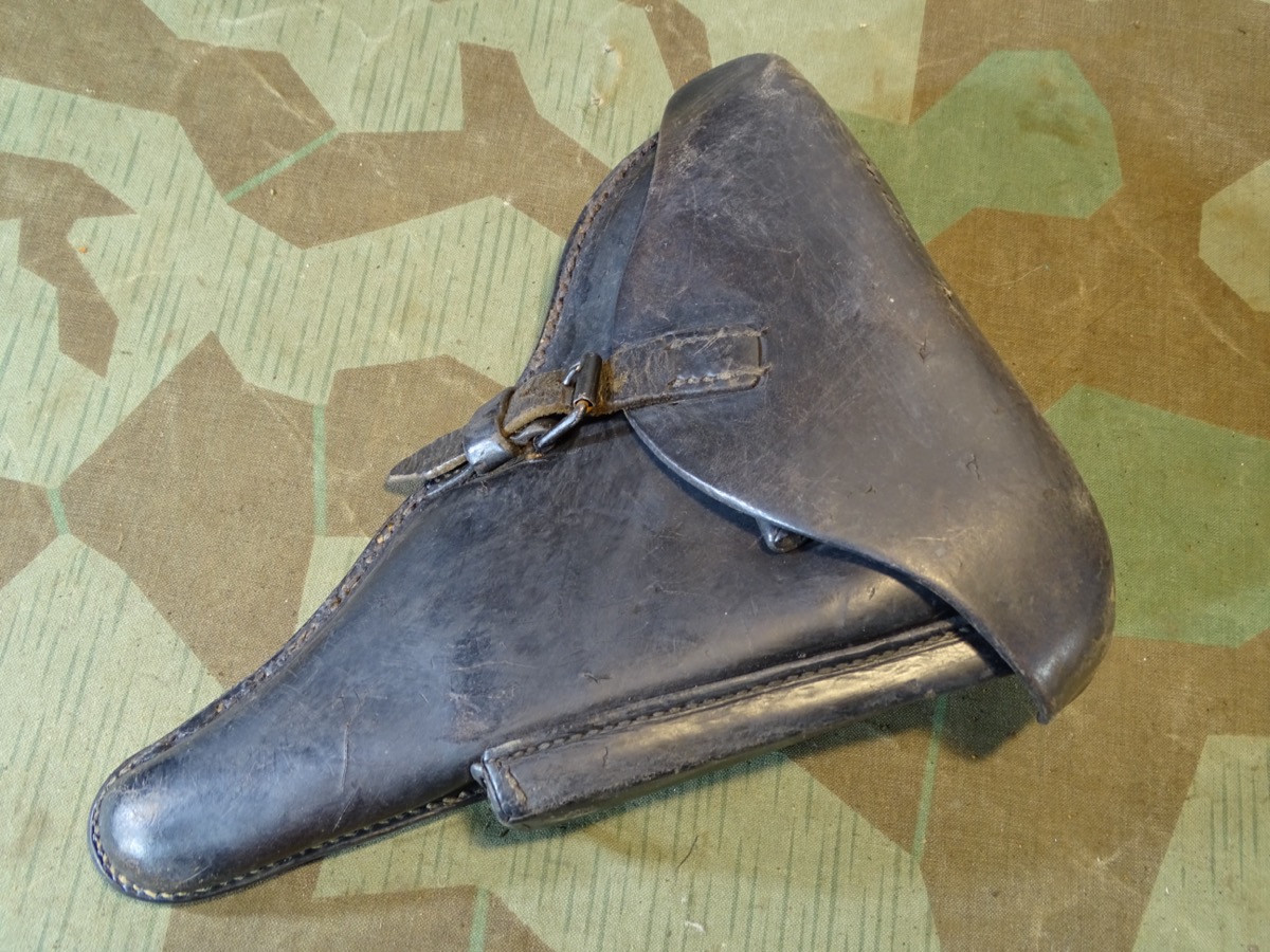 Wehrmacht / Waffen SS, P 08 Koffertasche, gestempelt Hst …Berlin 1937,  WaA Adler