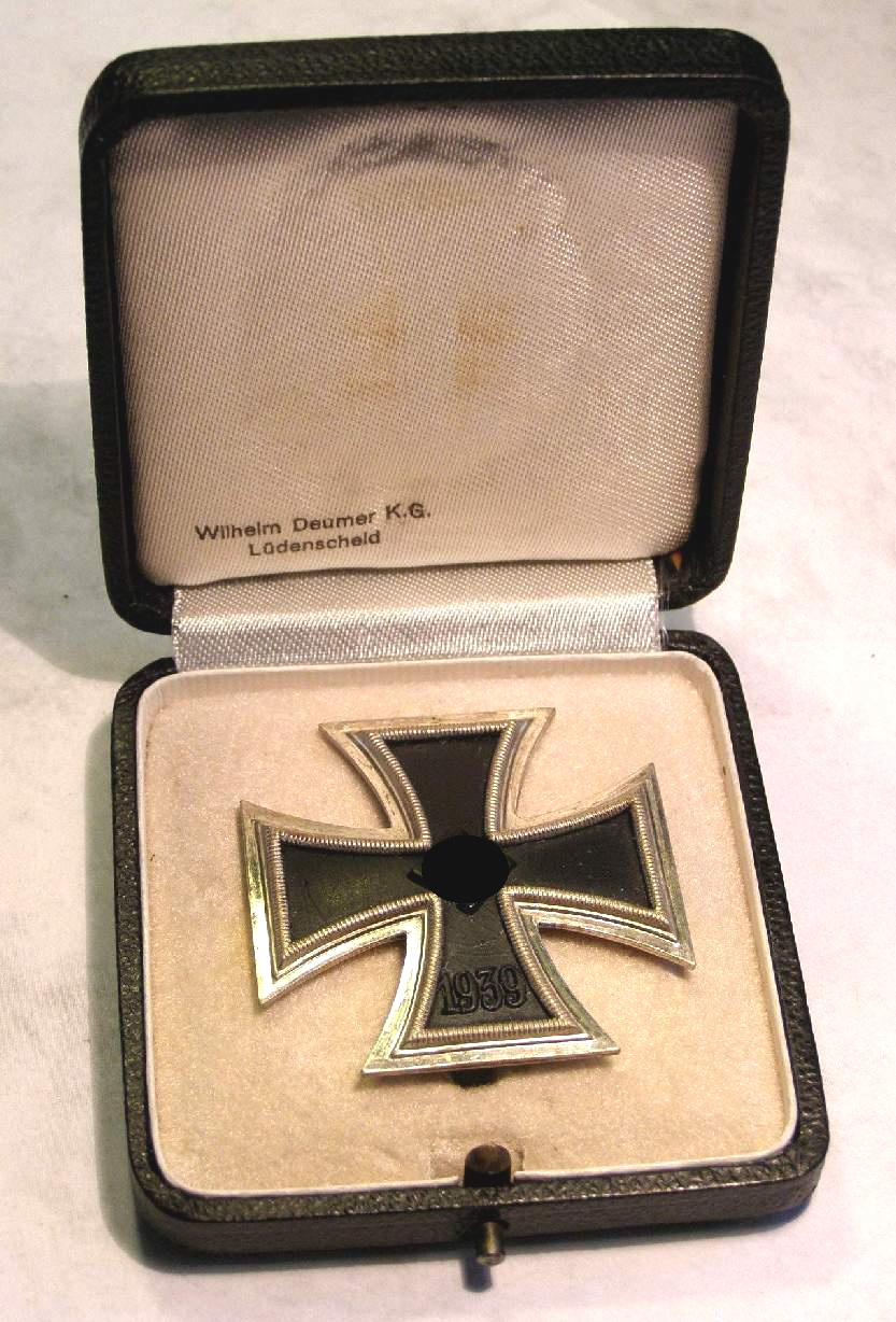 EK 1. Kl. 1939 ,Hst.:3 Deumer in Verleihungsschatulle