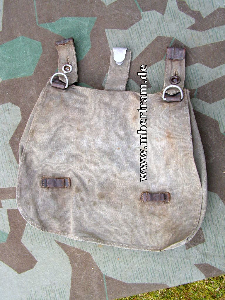Waffen SS / Wehrmacht: Brotbeutel: Feldgrauer Stoff 1941.