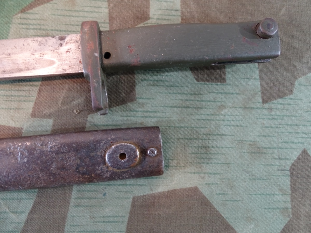 Ersatz- bzw. Notbajonett 88 /98, deutsches Reich, Haken an Scheide fehlt Ersatz- bzw. Notbajonett 88 /98, deutsches Reich, Haken an Scheide fehlt