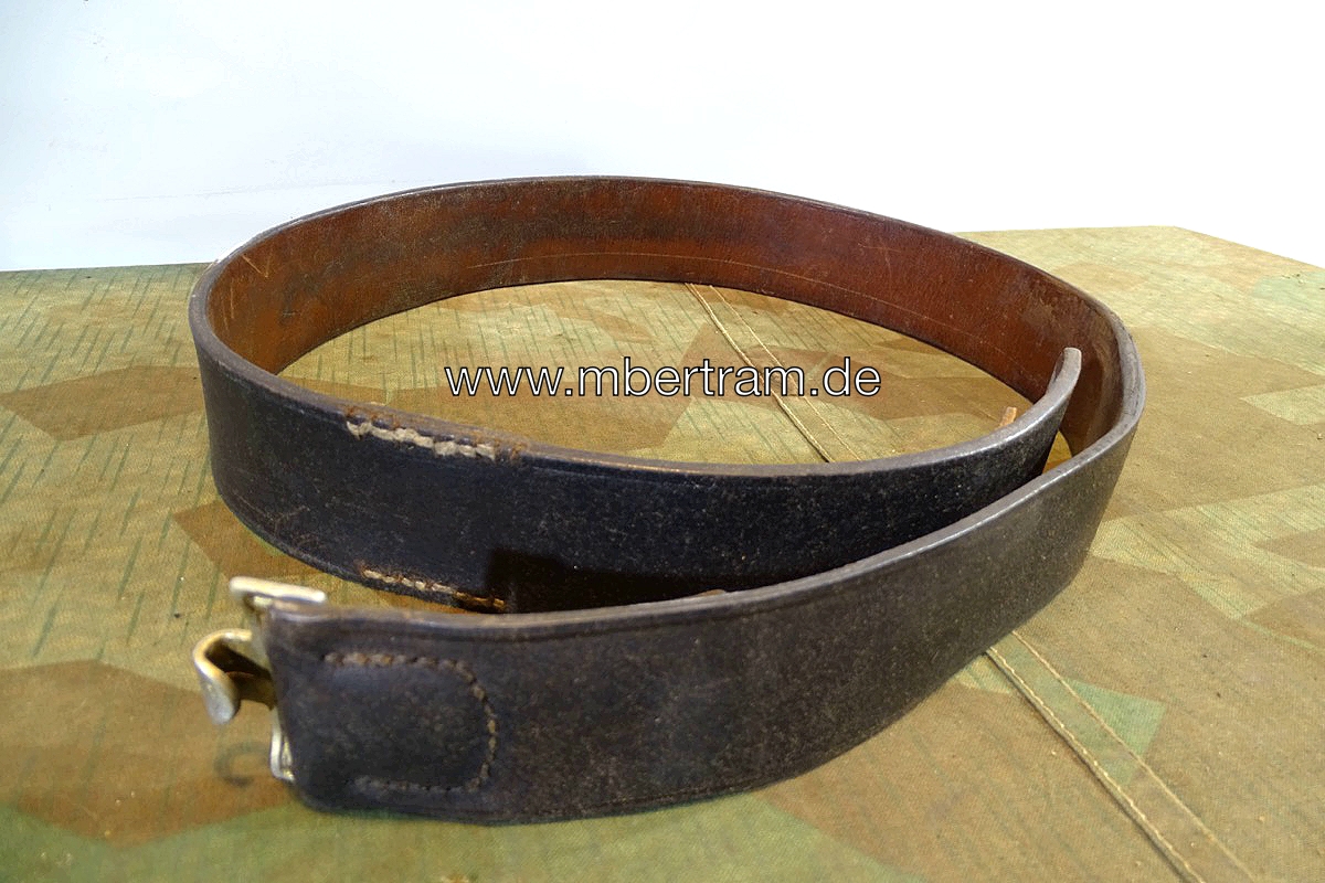 Kriegsmarine Koppelriemen mit KM Abnahme Stempel, Länge 105 cm