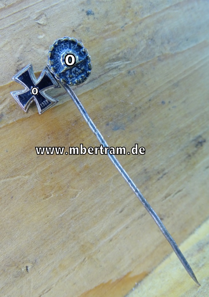 Eisernes Kreuz 1939 2. Klasse, frühes Verwundeten Abz.  - Miniatur,  9 mm