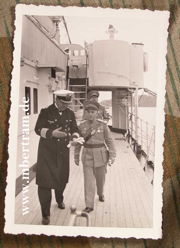 Kapitän z. See J. Bachmann an Bord der Emden um 1935
