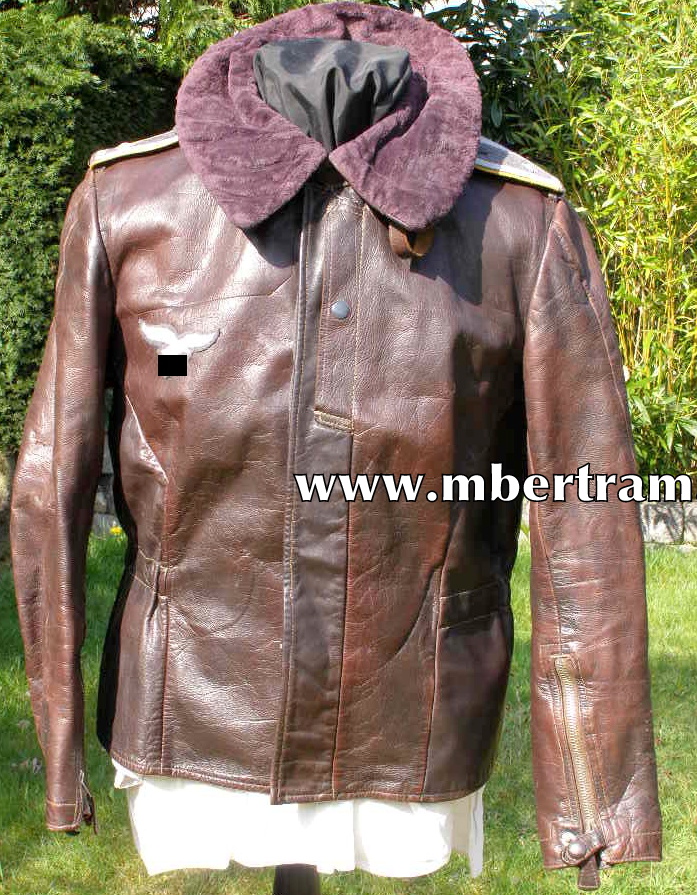 braune Fliegerjacke für Jagdflieger (Reichsverteidigung)