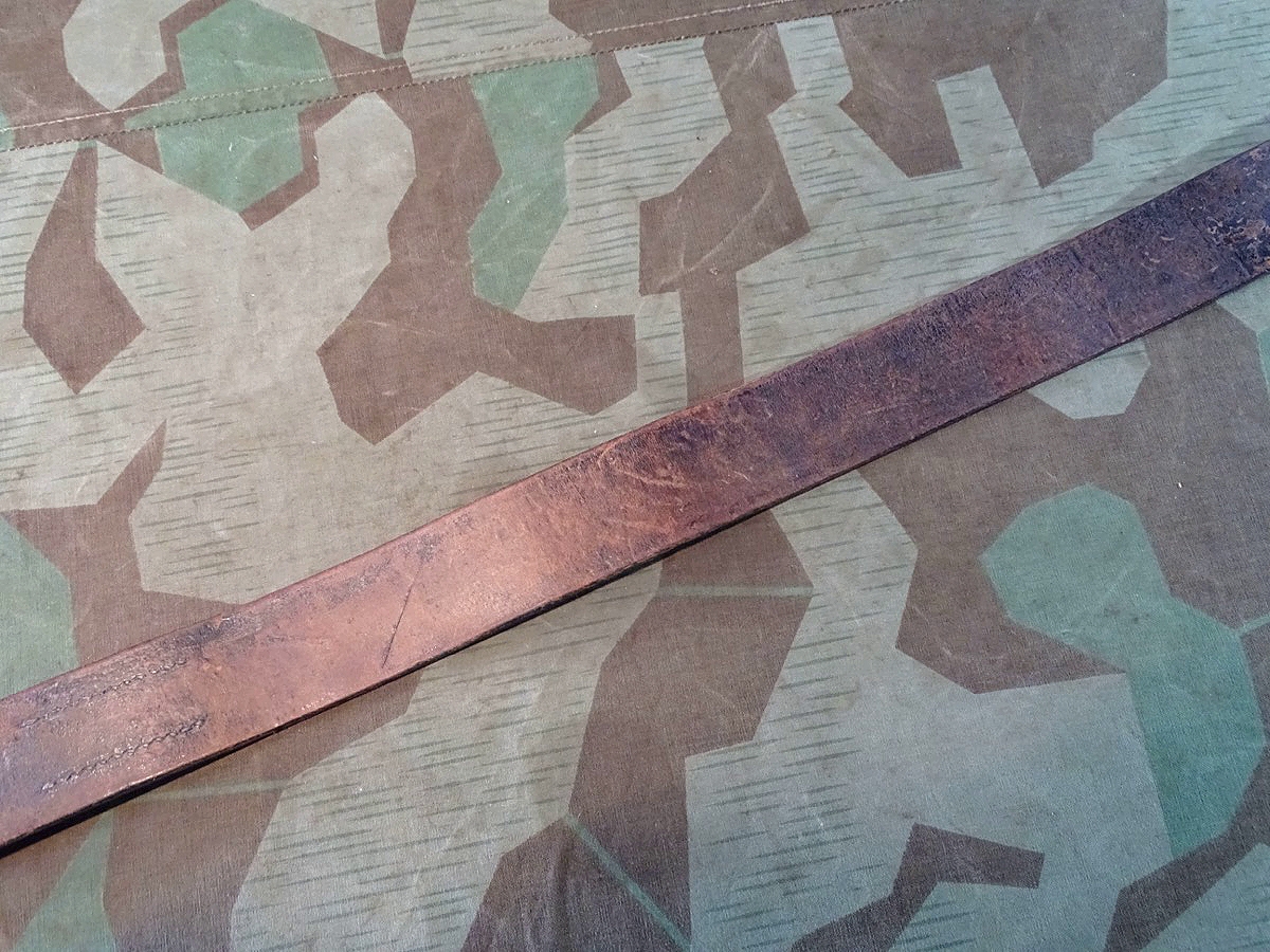 Koppelriemen, vernickelte Eisen Schließe für 1. Weltkrieg, Weimar, SA, NSKK, HJ, SS, ca. 110 cm Koppelriemen, vernickelte Eisen Schließe für 1. Weltkrieg, Weimar, SA, NSKK, HJ, SS, ca. 110 cm