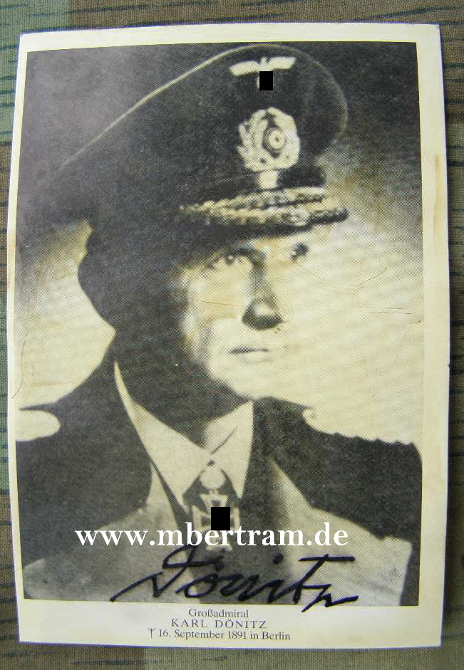 Signierte Propaganda-Portrait Postkarte Großradm. Dönitz