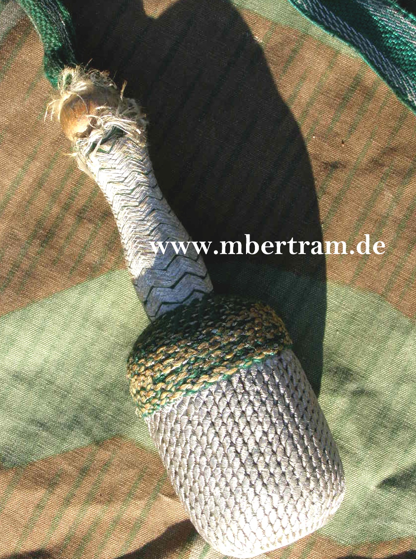 Wehrmacht Troddel f. Unteroffiziere, Fahnenjunker für Seitengewehr, grün/ silbern