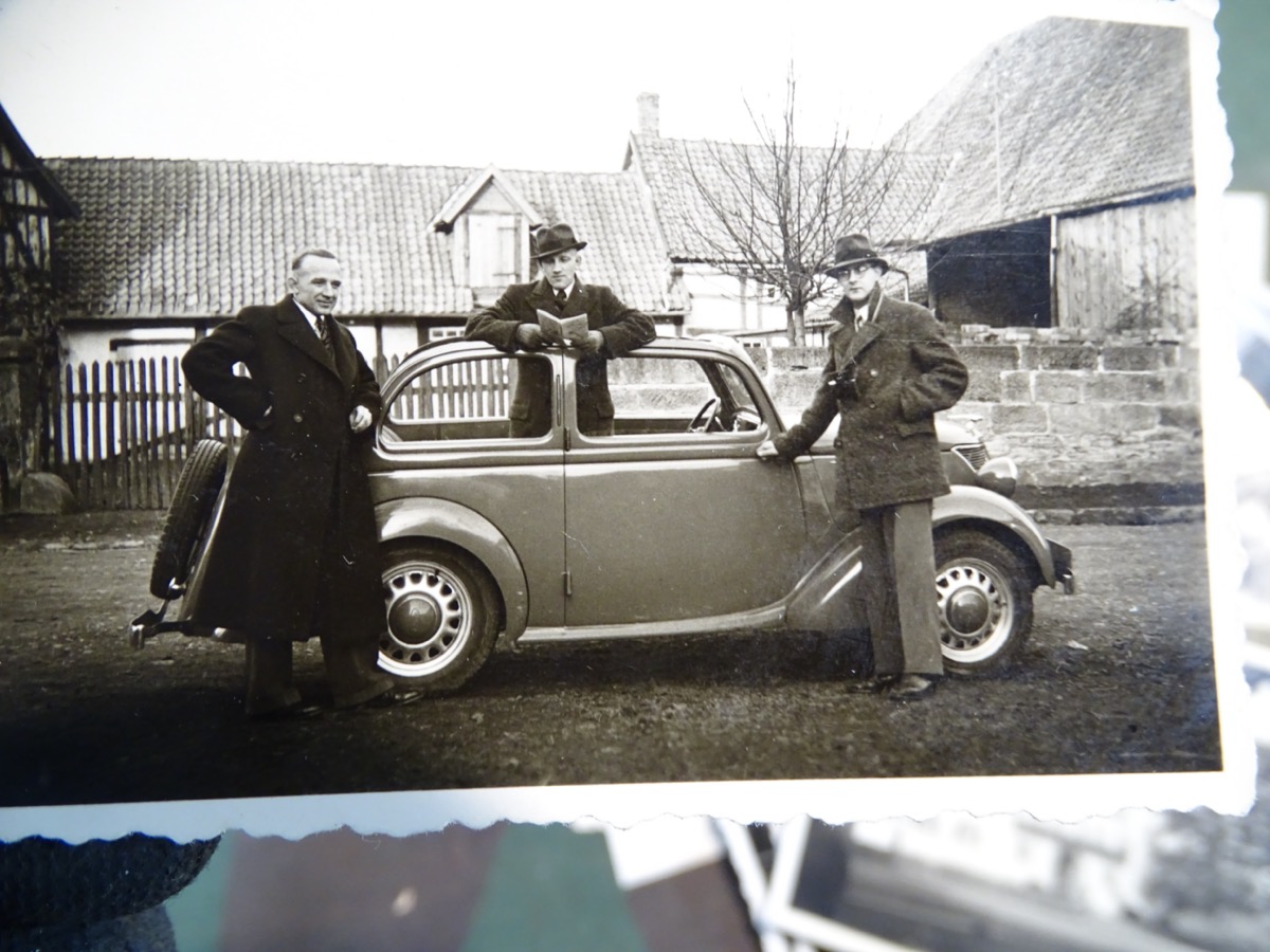 Über 480 private Fotos der Zeit ca. 1914-1945. Zeitgeschehen. Über 480 private Fotos der Zeit ca. 1914-1945. Zeitgeschehen.