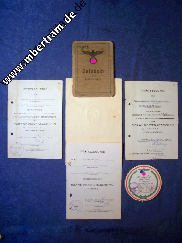 Urkunden-Dokumentengruppe eines Oberfeldwebels Aufklärer Abt.9