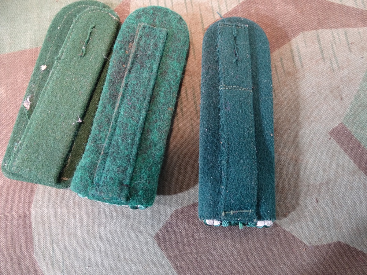 3 verschiedene frühe BGS Schulterklappen, Machart wie 3. Reich. 