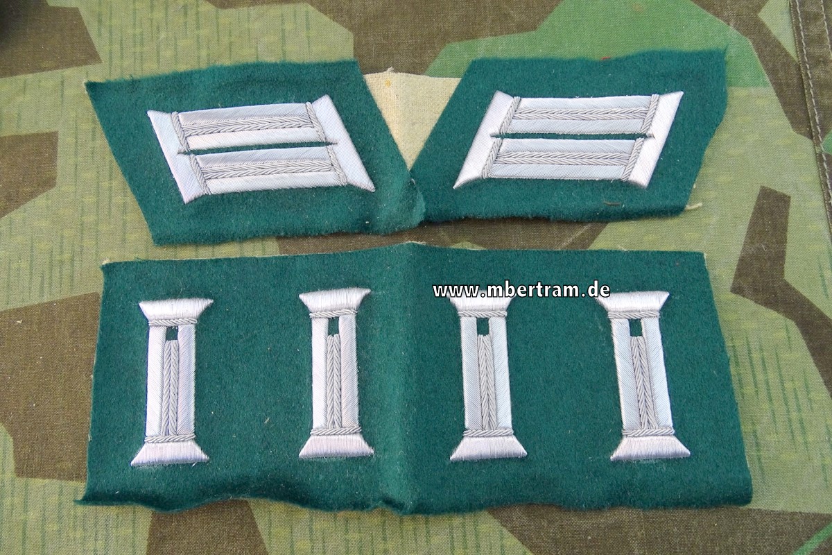 Wehrmacht Heer 4 Parade Ärmelpatten u. Kragenspiegel für einen Heeres Beamten